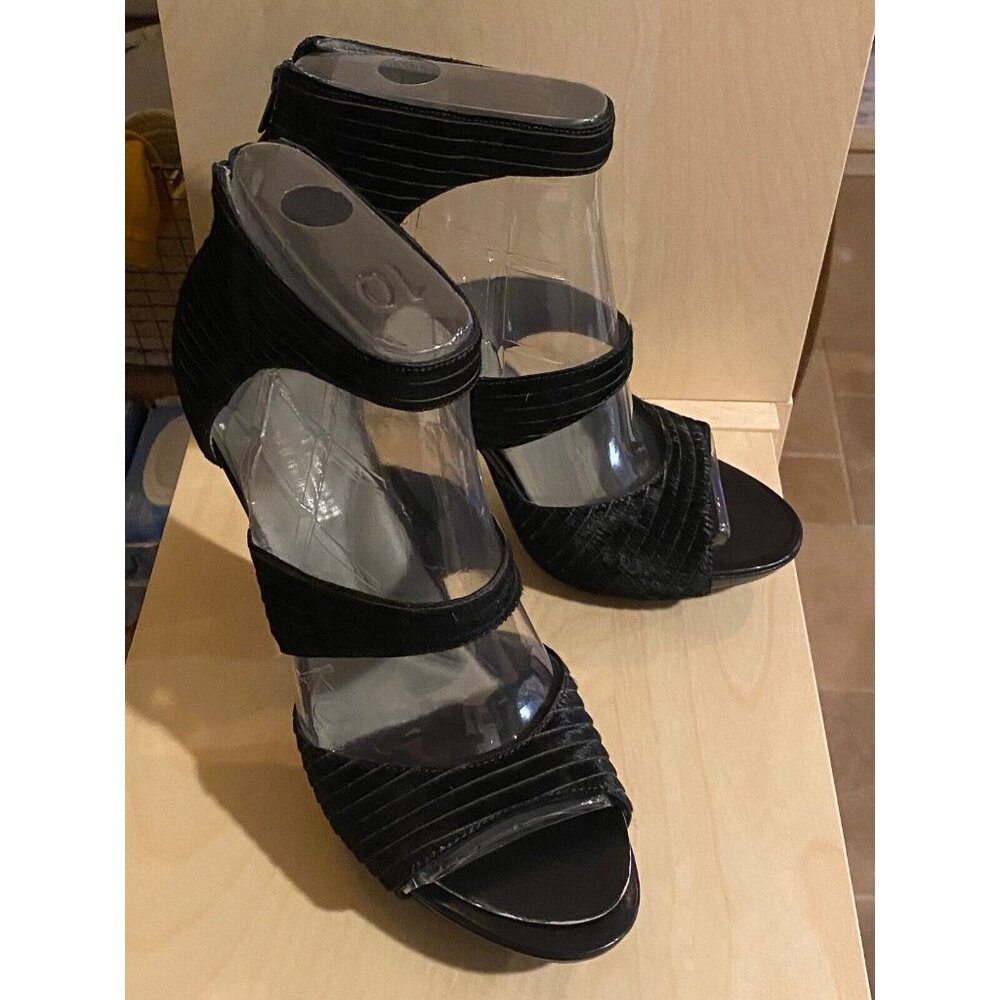 Kenneth Cole Womens Be Real PN Black Calf Hair Heeled Sandals Size 10